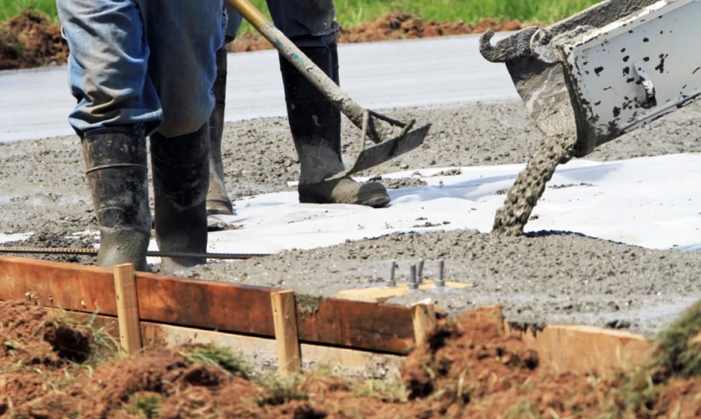 Professional concrete services installation in Oregon City OR - Expert driveway construction